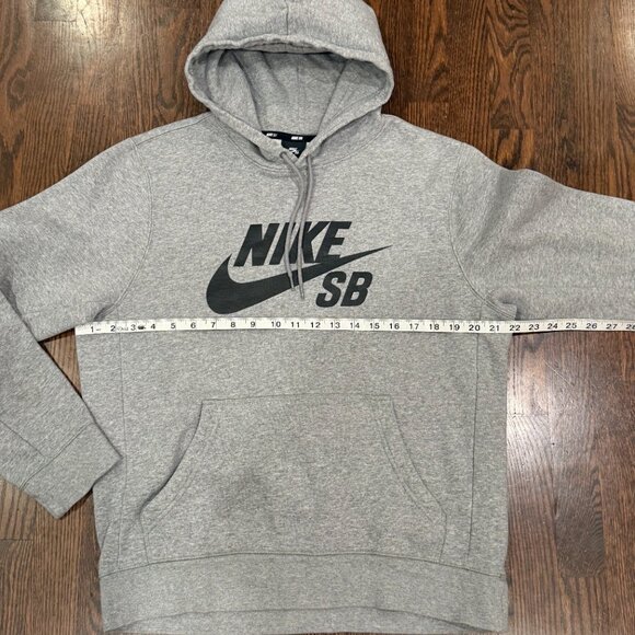 Nike SB Hoodie Gray Women’s Size Medium Streetwear Pullover - Picture 9 of 10